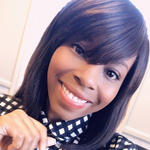 👑👜💁🏽Meet Your PoshGal!